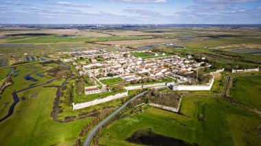 Brouage 'un hava aracı görüntüsü, Charente Denizcilik Katolik Kalesi, Fransa