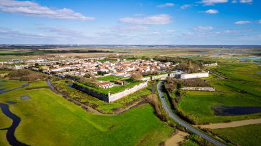 Brouage 'un hava aracı görüntüsü, Charente Denizcilik Katolik Kalesi, Fransa