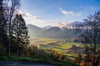 Avusturya 'nın Styria kentindeki Gesause Ulusal Parkı' nın güzel doğa manzarası