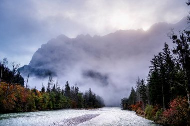 Avusturya 'nın Styria kentindeki Gesause Ulusal Parkı' nın güzel doğa manzarası