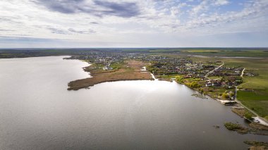 Romanya 'da Murighiol yakınlarındaki Tuna Delta Sahnesinin insansız hava aracı görüntüsü