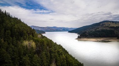 Romanya 'nın İHA kentinden Bicaz Gölü Manzarası