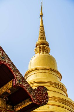 Chiang Mai, Tayland - 5 Şubat 2025: Güneşli havalarda tarihi merkez