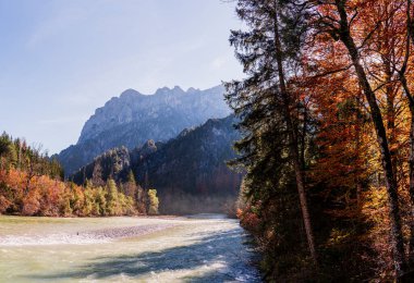 Avusturya 'nın Styria kentindeki Gesause Ulusal Parkı' nın güzel doğa manzarası