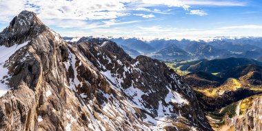 Avusturya 'nın Styria kentindeki Dachstein Buzul Manzarası