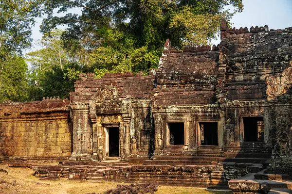 Angkor, Kamboçya - 26 Ocak 2025: Kamboçya 'daki Preah Khan Tapınağı' nın antik kalıntıları