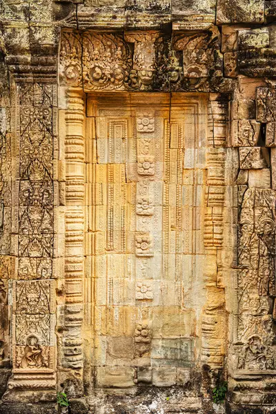 Angkor, Kamboçya - 26 Ocak 2025: Kamboçya 'daki Preah Khan Tapınağı' nın antik kalıntıları