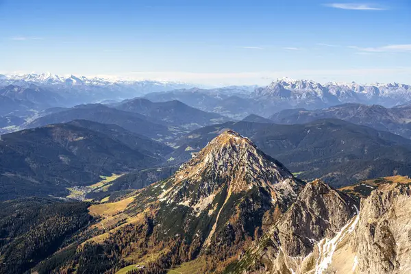 Avusturya 'nın Styria kentindeki Dachstein Buzul Manzarası