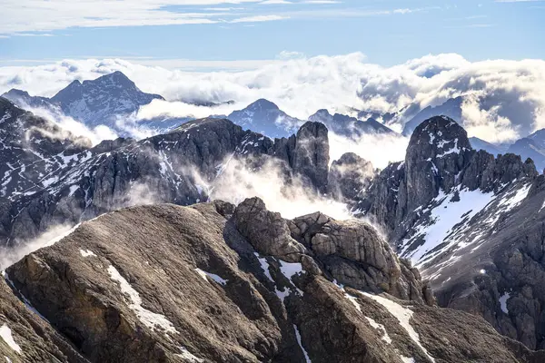 Avusturya 'nın Styria kentindeki Dachstein Buzul Manzarası