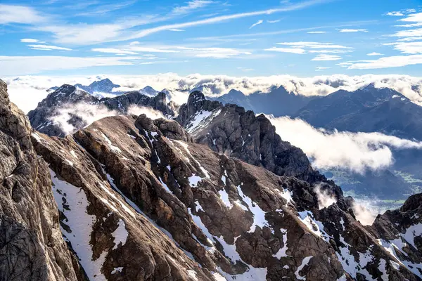 Avusturya 'nın Styria kentindeki Dachstein Buzul Manzarası