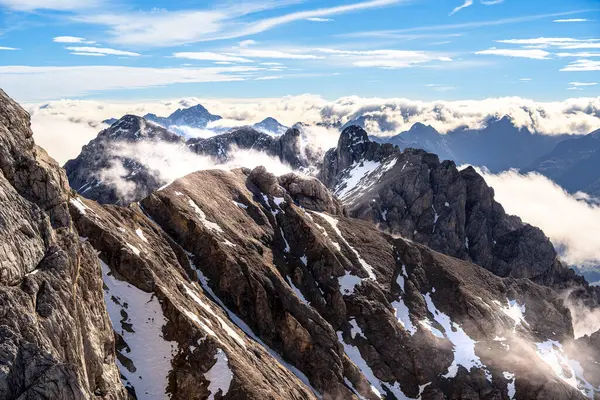 Avusturya 'nın Styria kentindeki Dachstein Buzul Manzarası