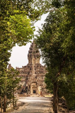 Angkor Kompleksi, Kamboçya 'daki Bakong Tapınağı' nın antik kalıntıları