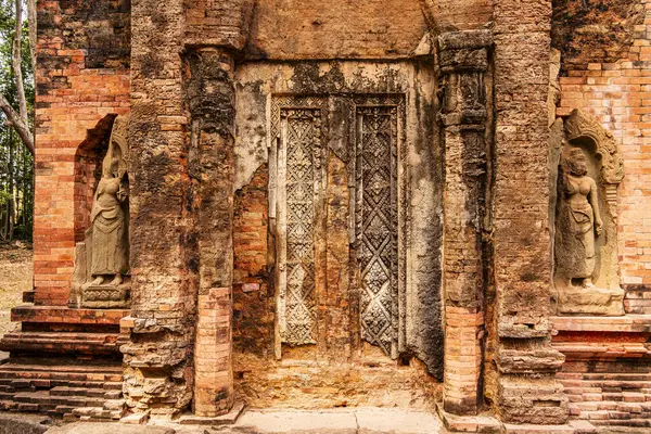 Preah Koh Tapınağı, Angkor, Kamboçya