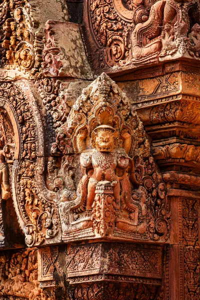 Banteay Srei Tapınağının antik kalıntıları, Angkor, Kamboçya