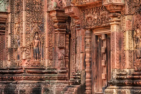 Banteay Srei Tapınağının antik kalıntıları, Angkor, Kamboçya