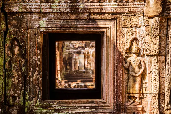 Angkor, Kamboçya 'daki Banteay Kdei Tapınağı' nın antik kalıntıları