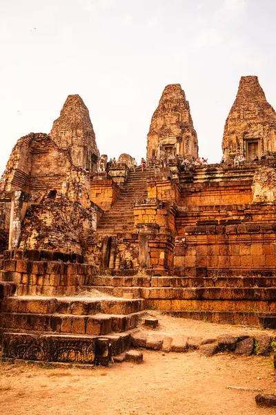Angkor, Kamboçya 'da Sunset' teki Pre Rup Tapınağı