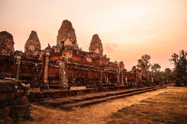 Angkor, Kamboçya 'da Sunset' teki Pre Rup Tapınağı