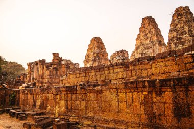 Angkor, Kamboçya 'daki Antik Doğu Mebon Tapınağı