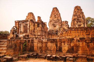 Angkor, Kamboçya 'daki Antik Doğu Mebon Tapınağı