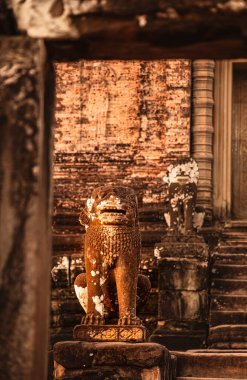 Angkor, Kamboçya 'daki Antik Doğu Mebon Tapınağı