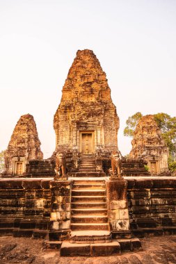 Angkor, Kamboçya 'daki Antik Doğu Mebon Tapınağı