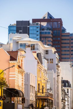 Cape Town, Güney Afrika - 2 Haziran 2025: Güneşli havalarda tarihi şehir merkezi