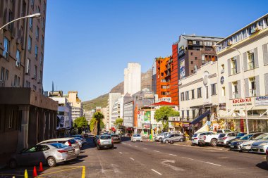 Cape Town, Güney Afrika - 2 Haziran 2025: Güneşli havada Bo Kaap Bölgesi