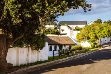 Arniston, Güney Afrika - 1 Haziran 2025: Resimli sahil köyü
