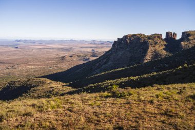 Camdeboo Ulusal Parkı manzarası, ıssızlık vadisi, Güney Afrika