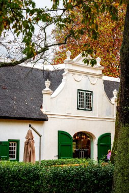 Boschendal, Güney Afrika - 3 Haziran 2025: Franschhoek yakınlarındaki tarihi üzüm bağı