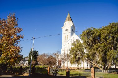 McGregor, Güney Afrika - 3 Haziran 2025: Güneşli havalarda resim köyü