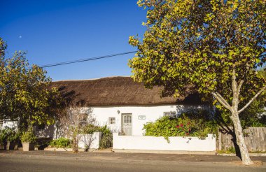 McGregor, Güney Afrika - 3 Haziran 2025: Güneşli havalarda resim köyü