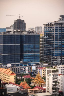 Phnom Penh, Kamboçya - 25 Ocak 2025: Karanlık Şehir manzarası