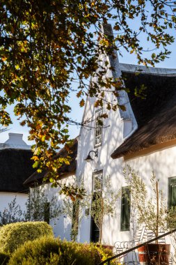 Tulbagh, Güney Afrika - 2 Temmuz 2025: Güneşli havalarda tarihi köy