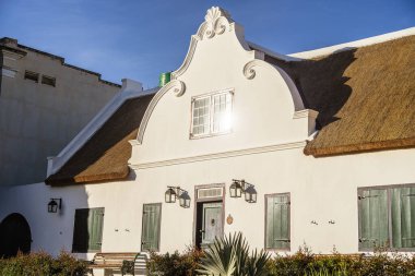 Tulbagh, Güney Afrika - 2 Temmuz 2025: Güneşli havalarda tarihi köy