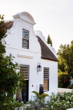 Tulbagh, Güney Afrika - 2 Temmuz 2025: Güneşli havalarda tarihi köy