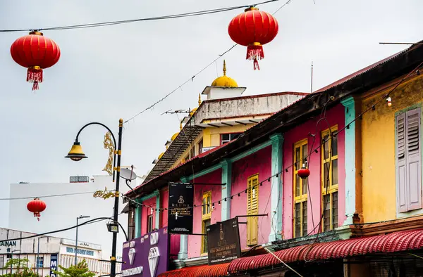 Kuala Terengganu, Malezya - 5 Şubat 2025: Bulutlu havada tarihi merkez, HDR Görüntü