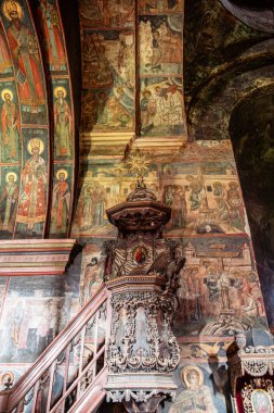 Neamt, Romanya - 23 Nisan 2025: Baharda Neamt Manastırı