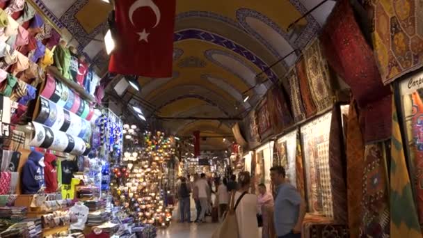 Istanbul Turkey Maj 2019 Gimbal Steadicam Walking Tilt Shot Grand — Stockvideo