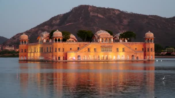 Noite Perto Jal Mahal Palácio Iluminado Por Luzes Jaipur Índia — Vídeo de Stock
