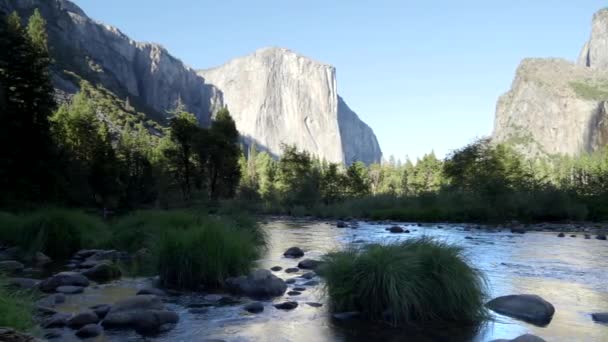 Kaliforniya Daki Yosemite Ulusal Parkı Nda Vadi Manzaralı Capitan Öğleden — Stok video