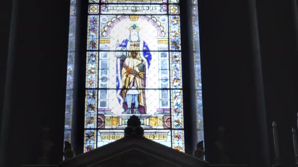 Budapest Hungary May 2019 Zoom Stained Glass Window Depicting Saint — Stock Video