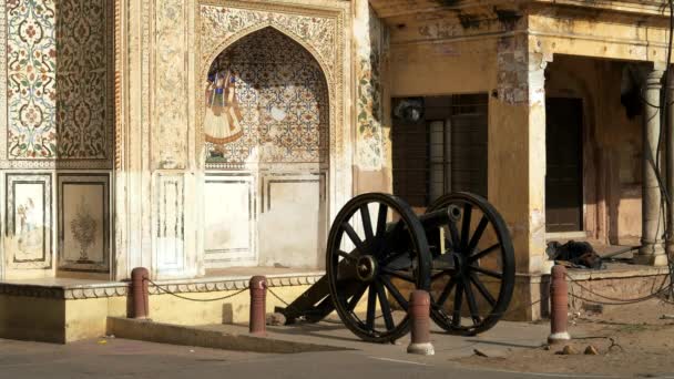 Стара Гармата Біля Входу Міський Палац Джайпурі Індія — стокове відео