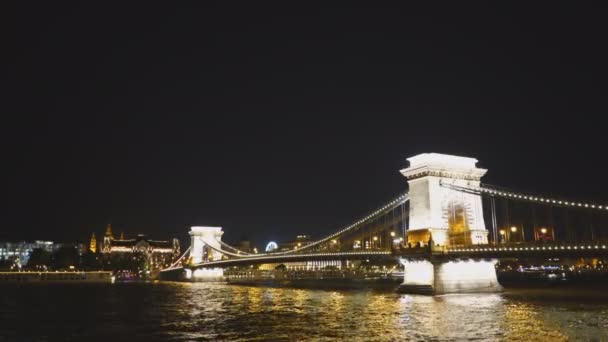 Budapeşte Hungary Gece Vakti Köprü Danube Nehri Manzarası — Stok video
