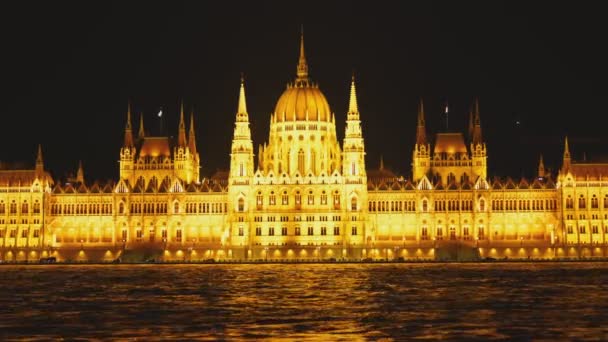 Noční Zoom Těsné Blízkosti Maďarského Parlamentu Budapešti Maďarské — Stock video