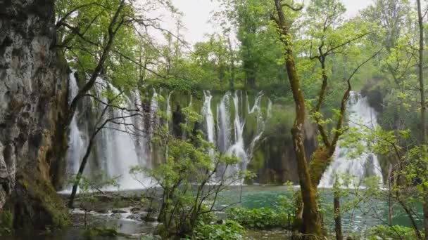 Широкоугольный Снимок Водопада Галовацкий Бук Национальном Парке Плитвицкие Хорватии — стоковое видео