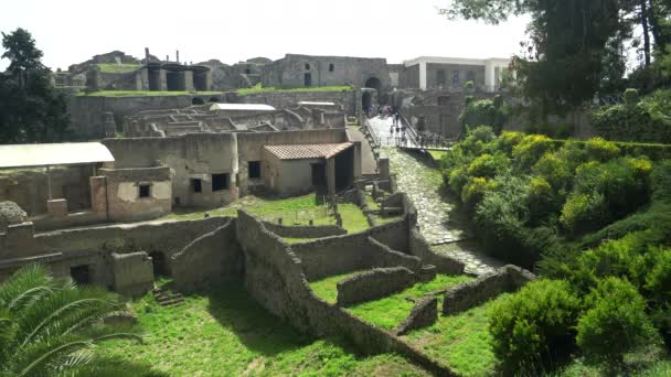 Napoli Yakınlarındaki Pompei Harabelerinin Ana Girişinden Görülen Duvarlar Yıkılmış Binalar — Stok video