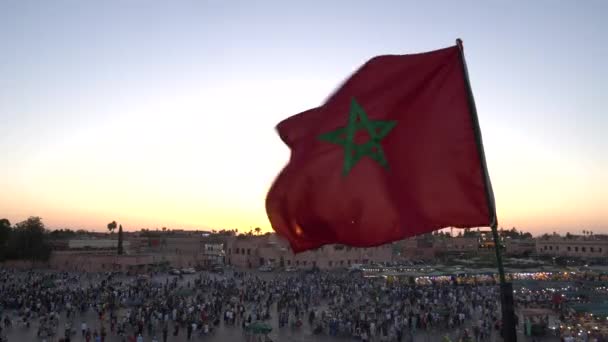 Ampla Vista Bazar Principal Bandeira Morroca Pôr Sol Marrakech Morroco — Vídeo de Stock