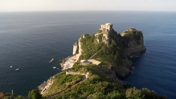 南イタリアのアマルフィ海岸の岬の広い朝の景色 — ストック動画